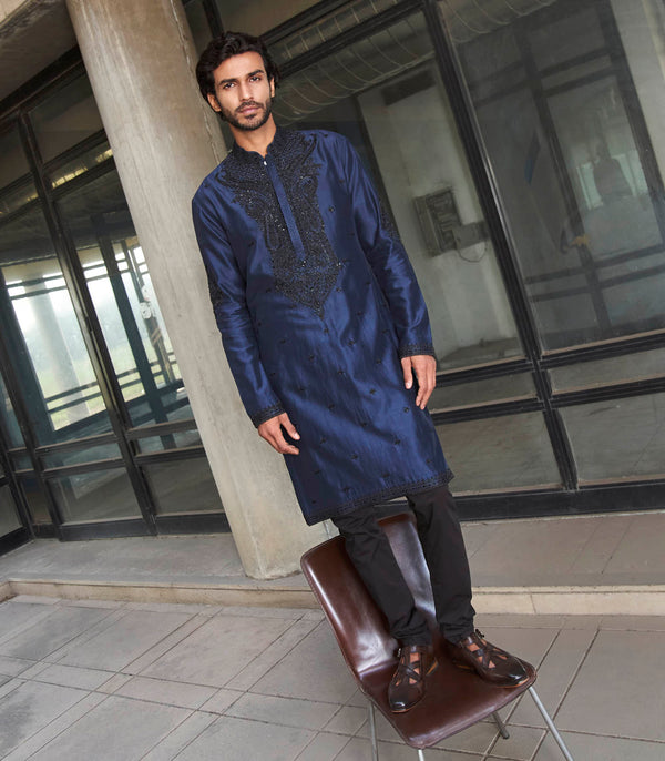 KASHMIRI PAISLEY KURTA SET