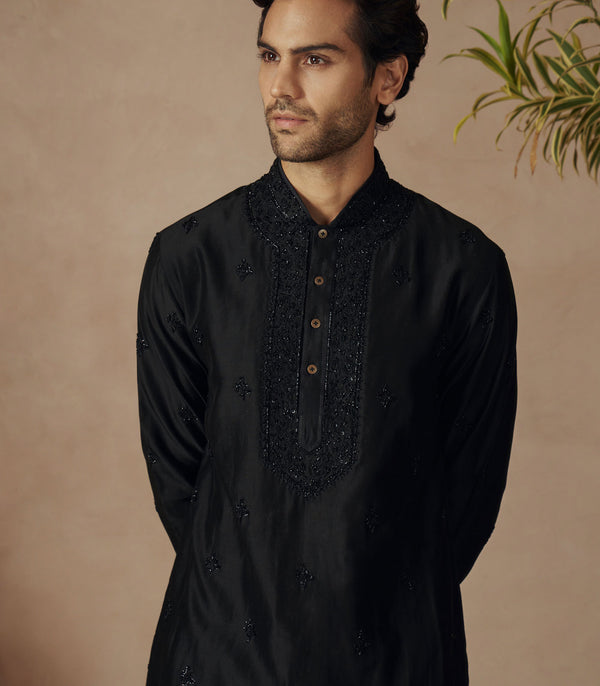 BLACK KURTA SET