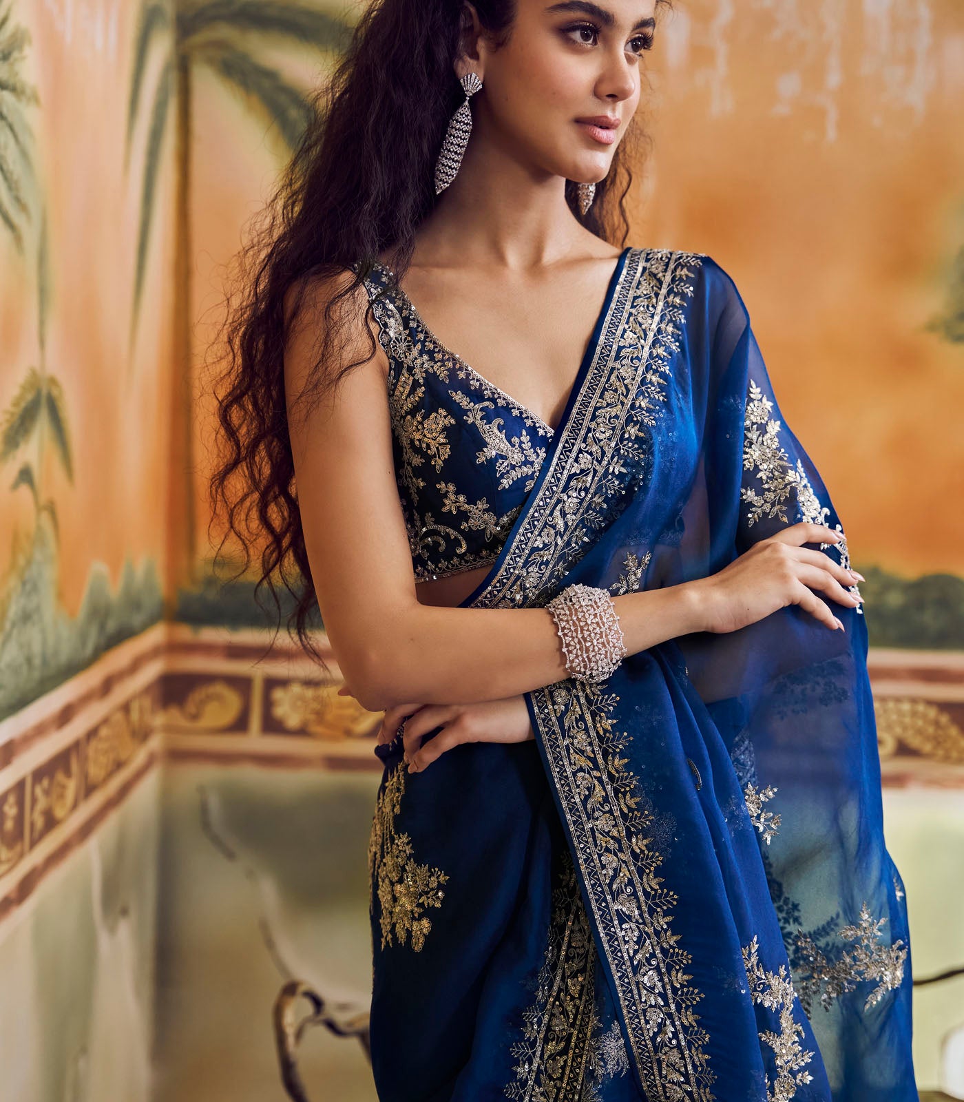 Navy Blue Aari Guchha Border Saree Set