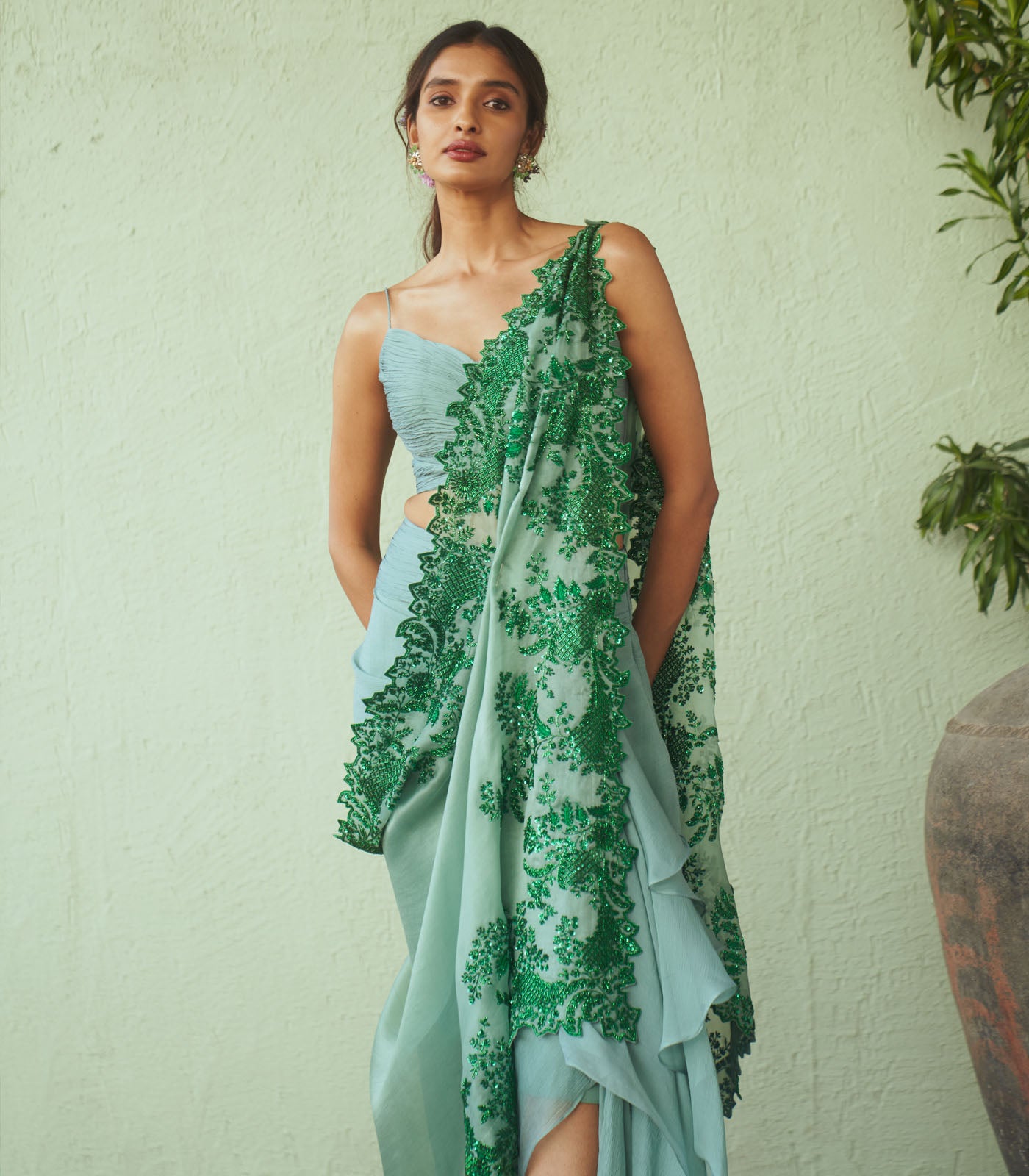 Cutdana work cape set