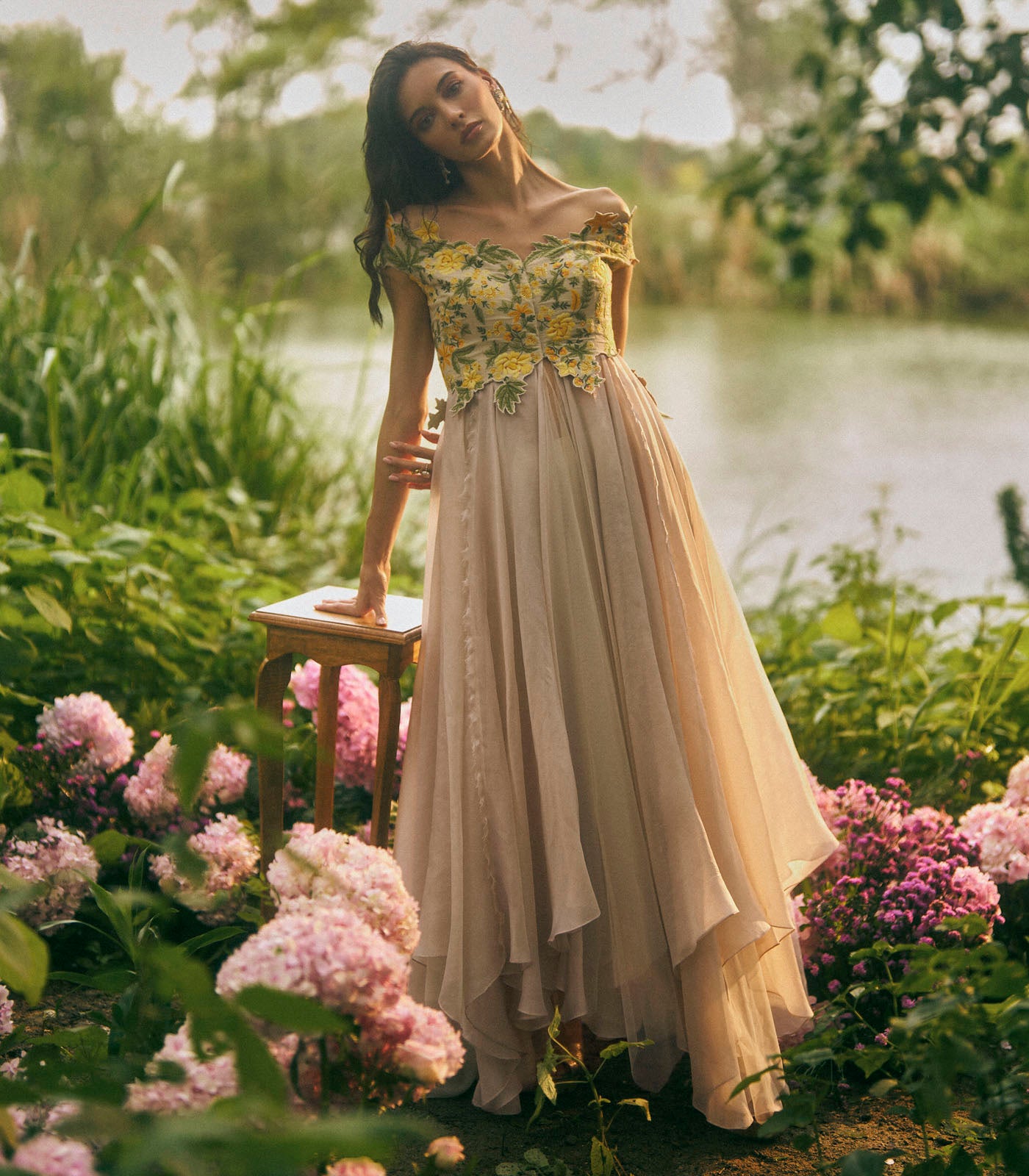 Floral Arnica Gown Set