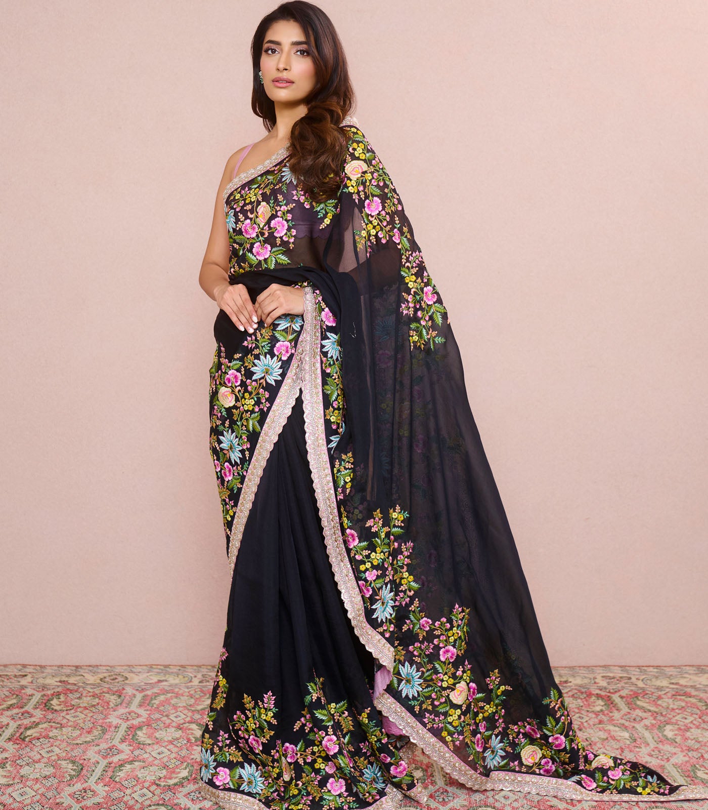 BLACK MULTITHEAD GEETA SAREE SET