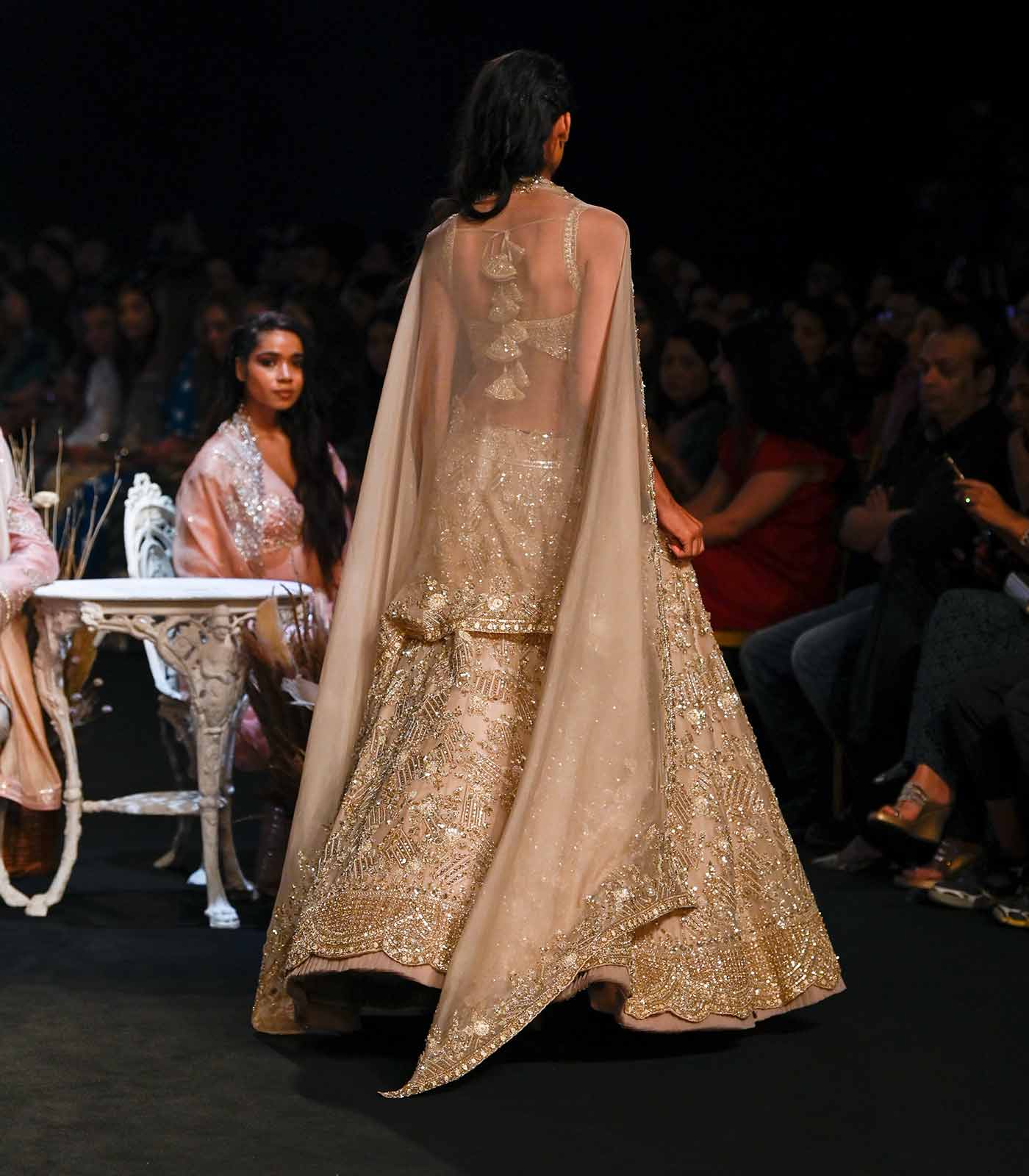 ALINA LEHENGA